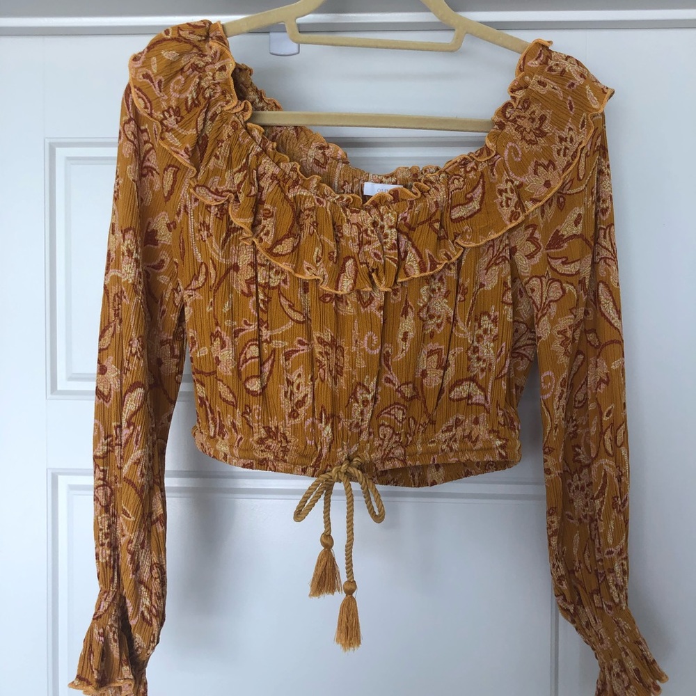 Off the shoulder long sleeve top